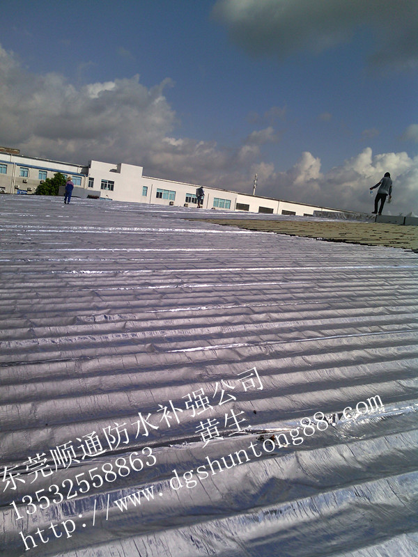 铁瓦贴3.0卷材.jpg